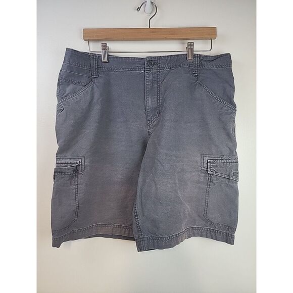 Field & Stream Cargo Shorts Men's Large 36 Gray 6 Pocket Logo Fish‎ Hike Cotton - Picture 1 of 9